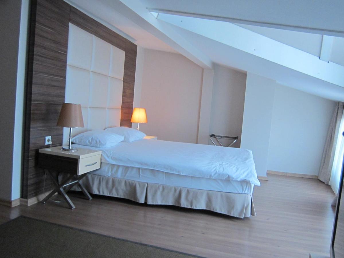 Derpa Suite Hotel Istanbul Exterior photo