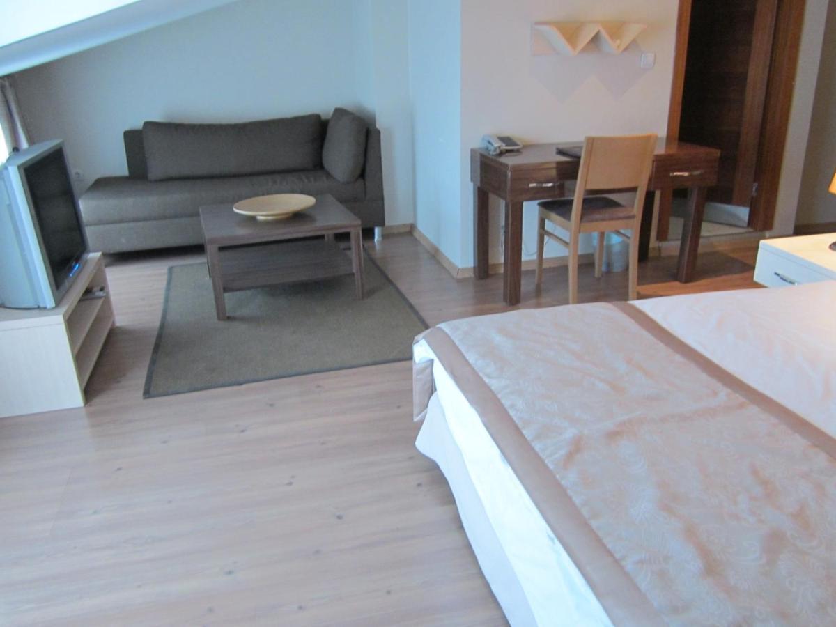 Derpa Suite Hotel Istanbul Exterior photo