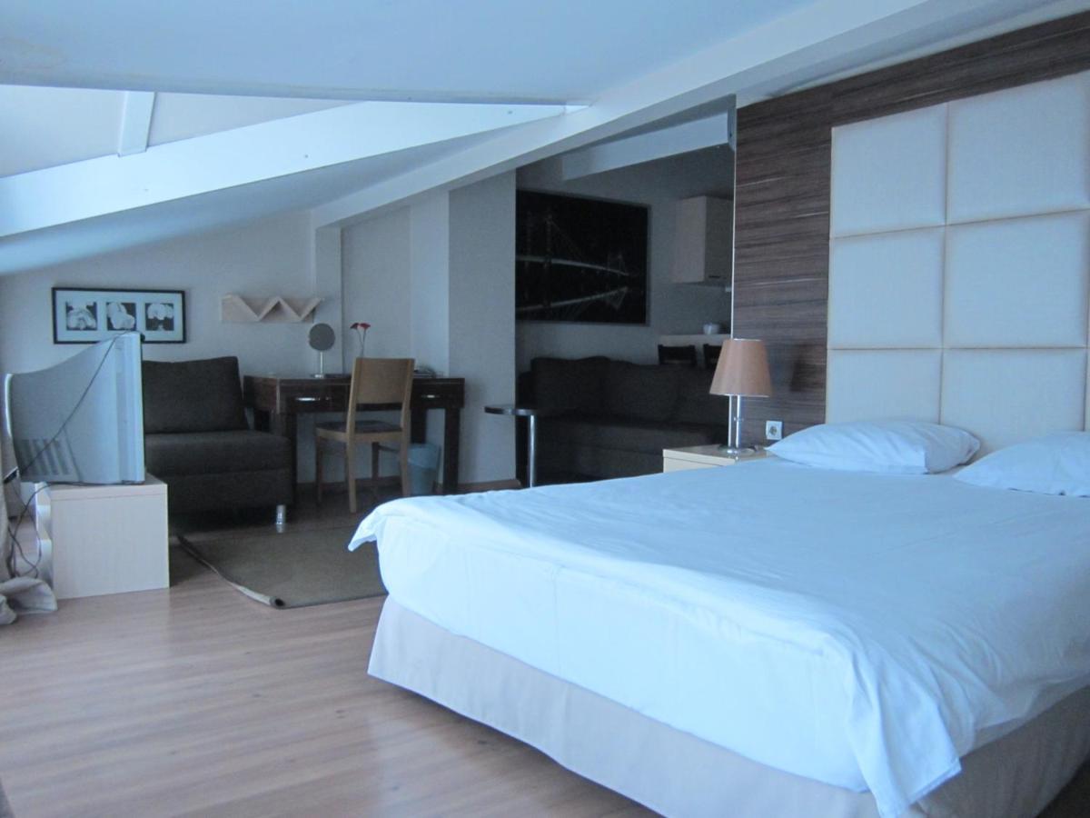 Derpa Suite Hotel Istanbul Exterior photo