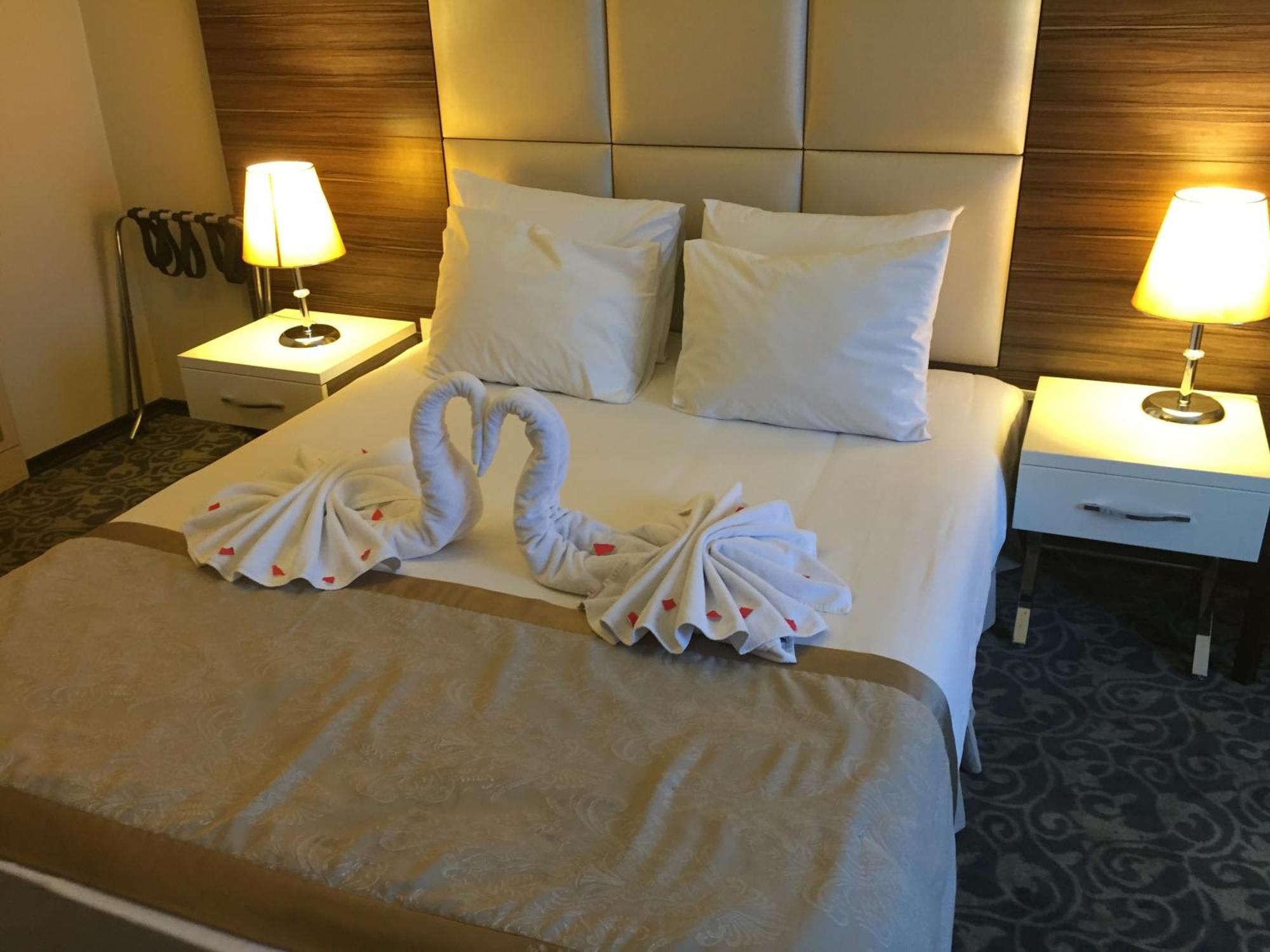 Derpa Suite Hotel Istanbul Exterior photo